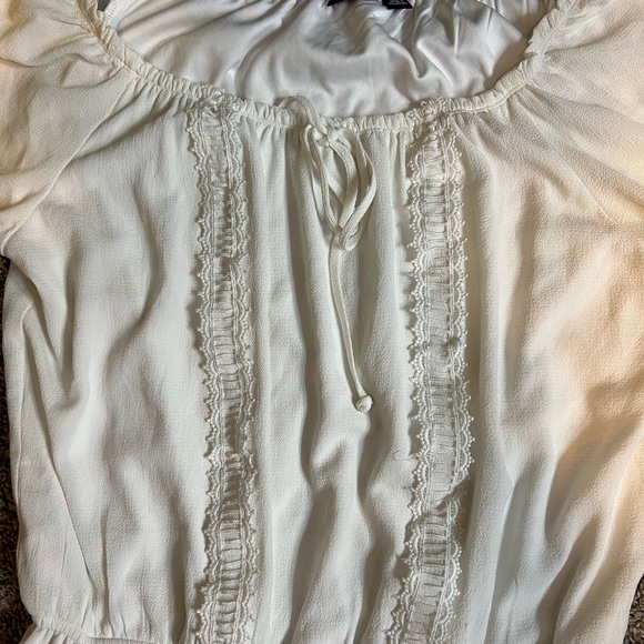 a.n.a On Or Off Shoulder Bohemian Romper Size Medium - Picture 3 of 6